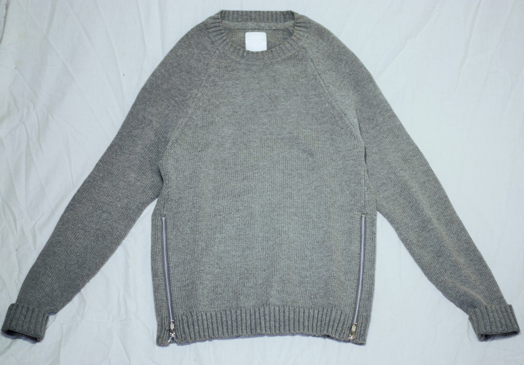 Fashion Sweater with Zip Detail