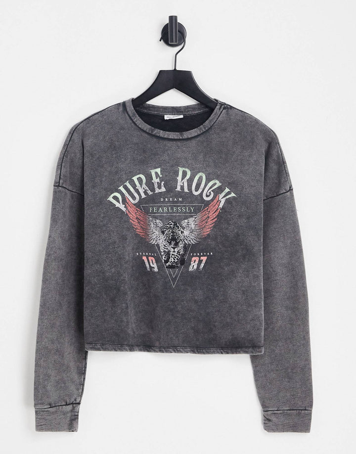 Long-sleeved Crop Top