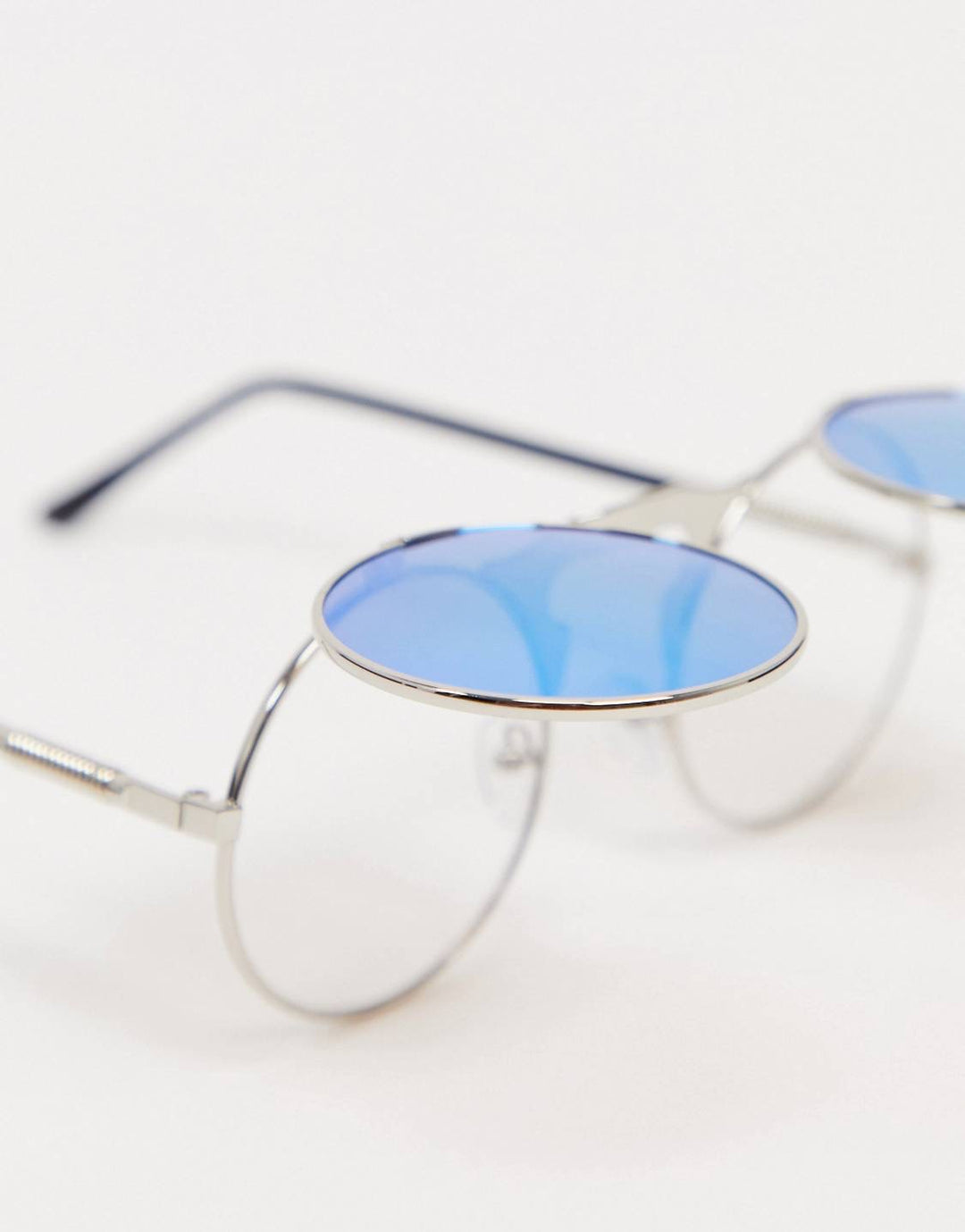 Rounded Sunglasses with Dual-Lens